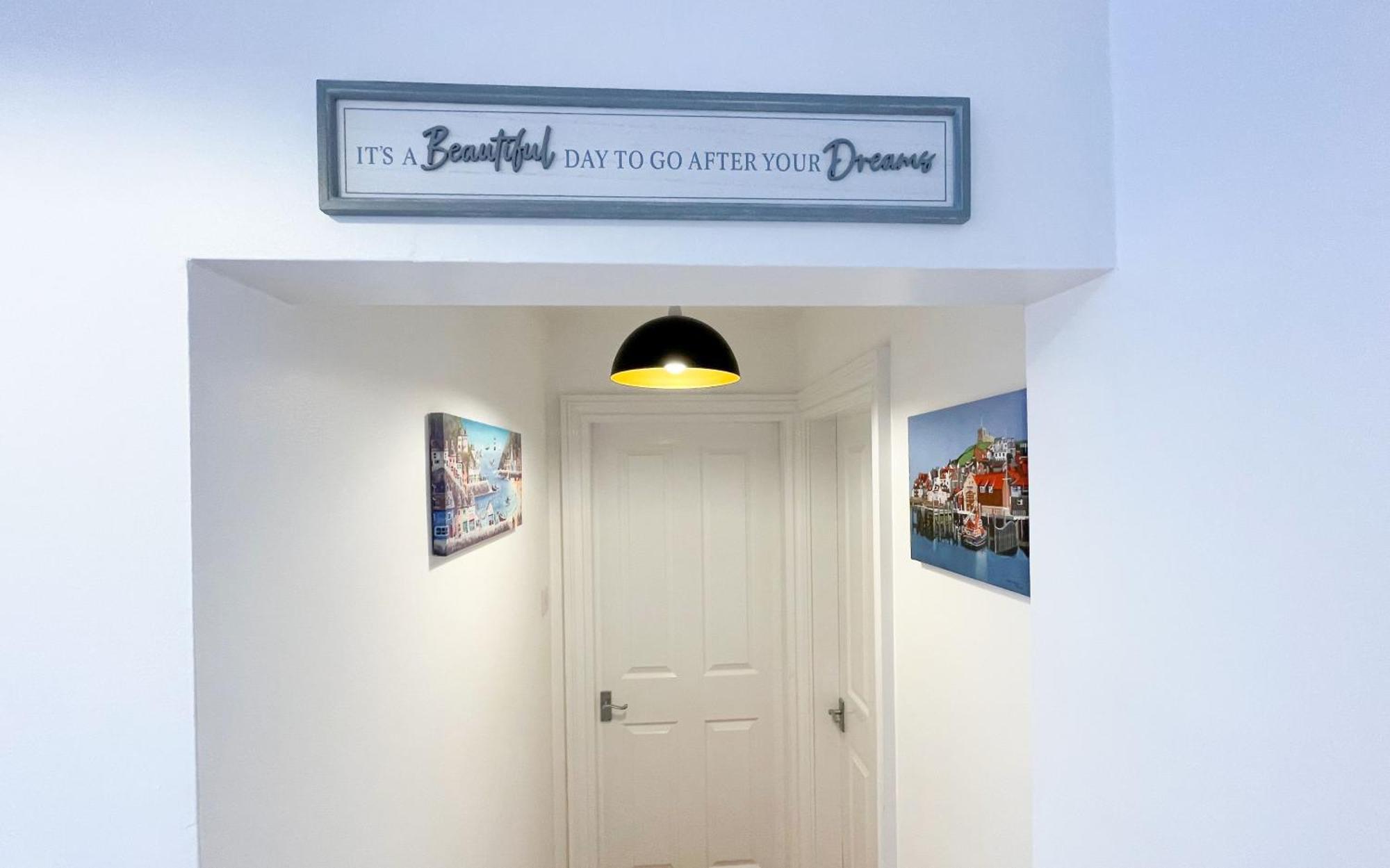 The Old Post Office Apartment Whitby Bagian luar foto